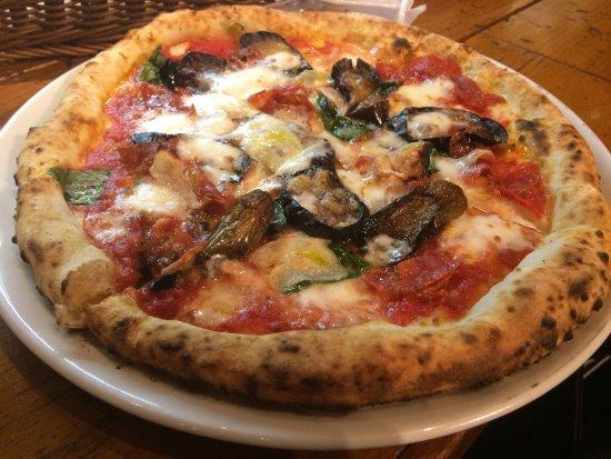 Pizza Salvatore Cuomo